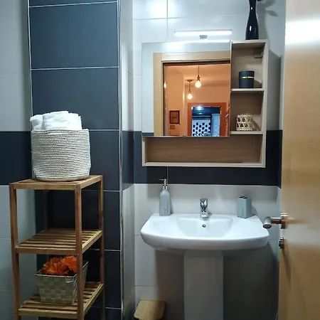 El Arroyu Vut 5585 As גיחון