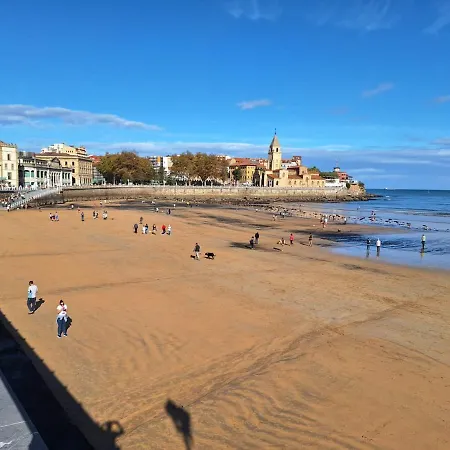 El Arroyu Vut 5585 As Gijón